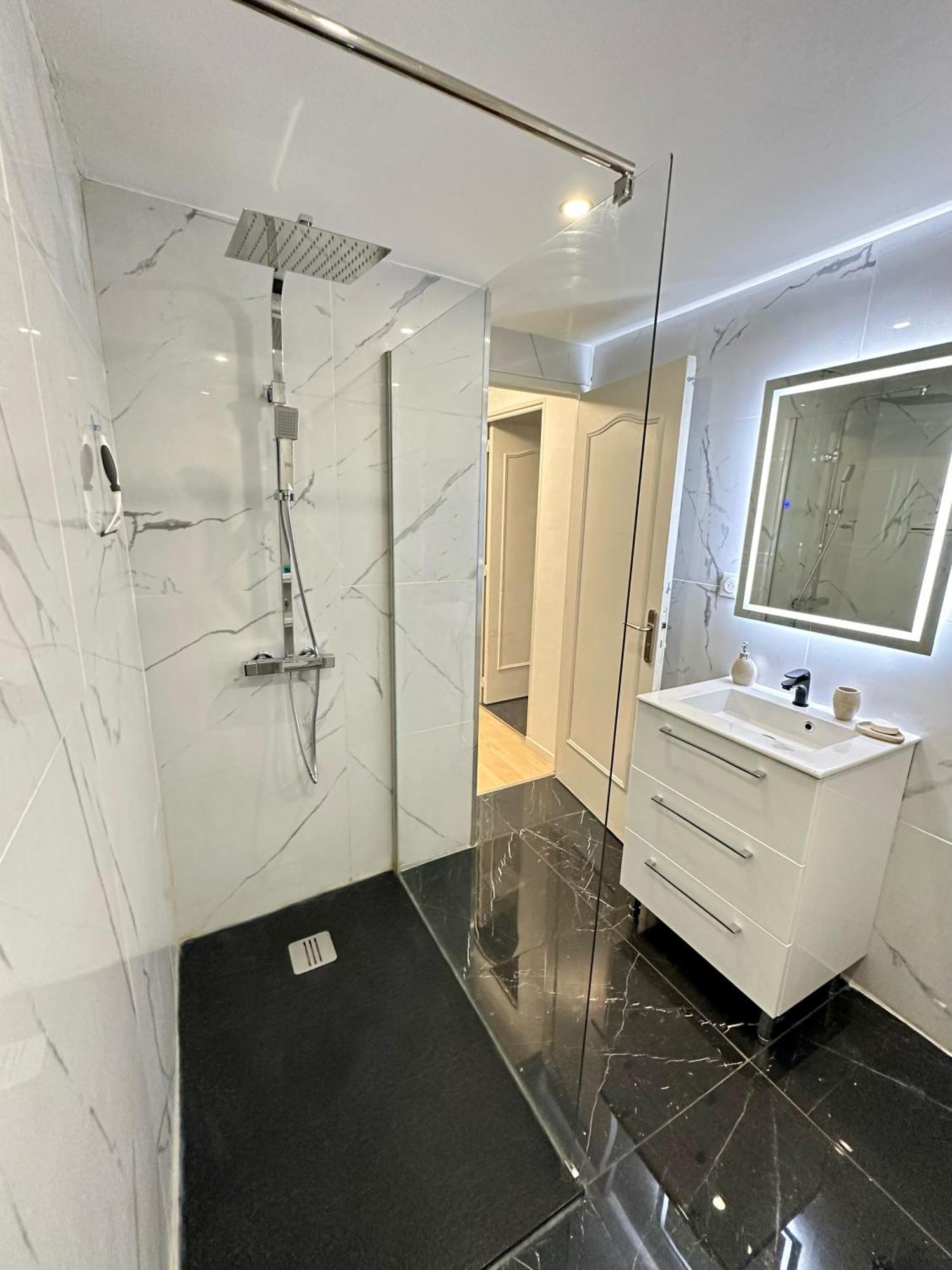 Une Belle Maison Avec 2 Chambre Croix 外观 照片